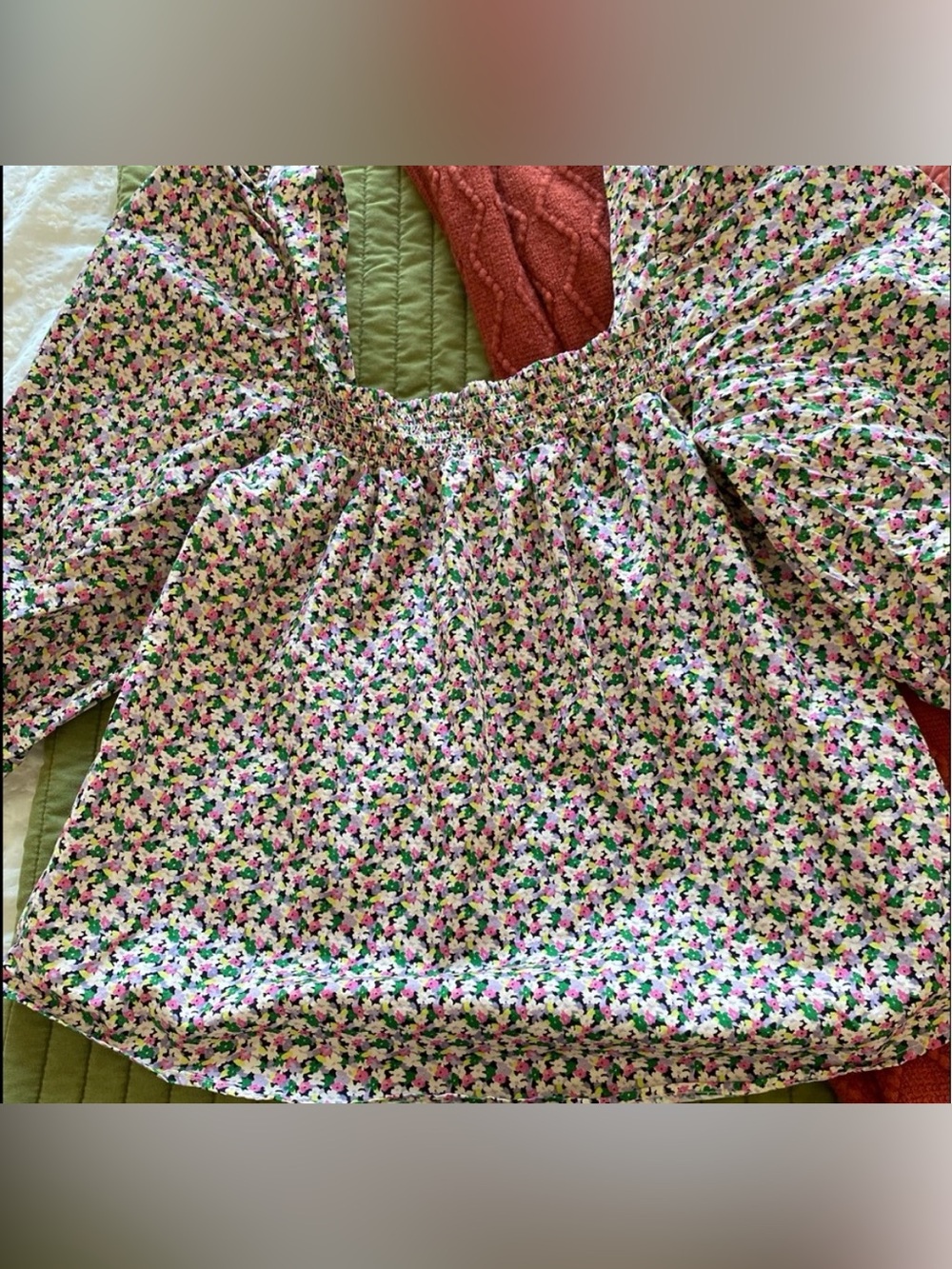 H&M Floral Puff sleeve Blouse!